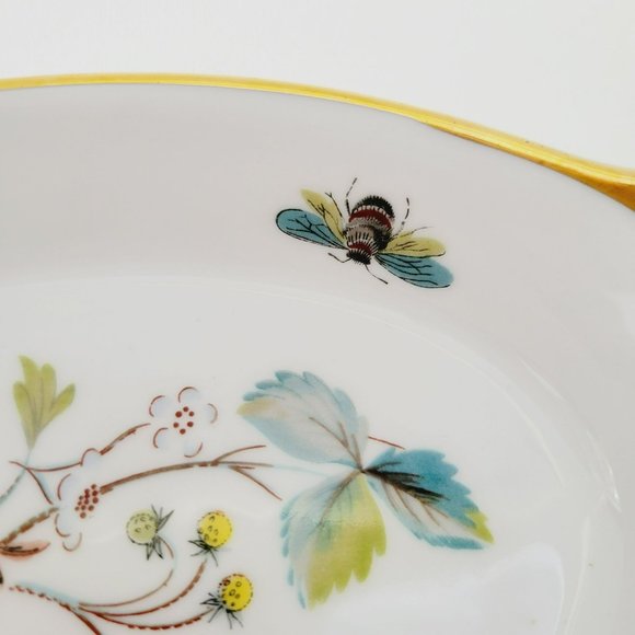 Royal Worcester Strawberry Fair Gold Trim Oval Baking Dish, Size 8, Butterfly - Picture 5 of 14